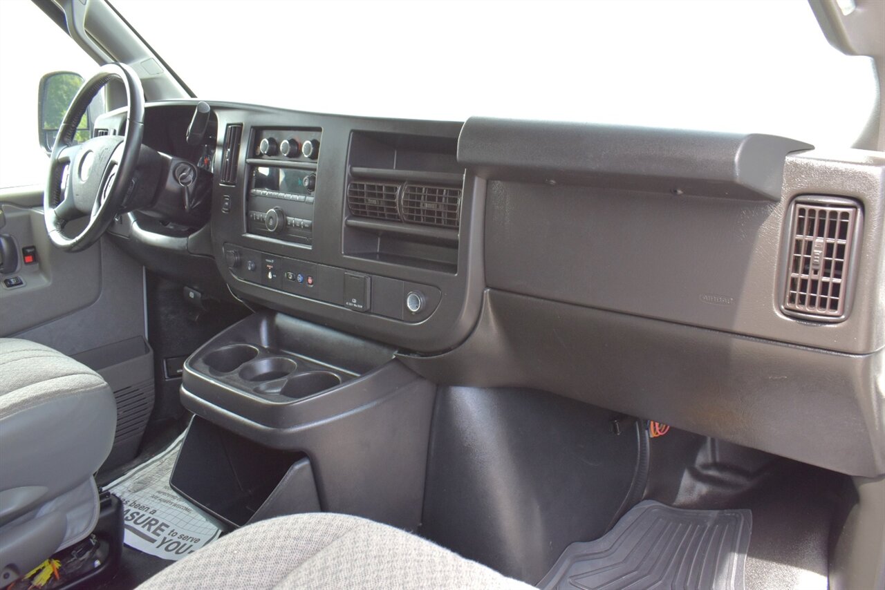 2021 Chevrolet Express 2500 3dr Extended Cargo Van!**BY APPOINTMENT ONLY**Heavy-Duty 2500 Chassis! Backup Camera! Cruise Control! Traction Control! Spacious Cargo Area! Bluetooth® Hands-Free Calling! - Photo 12 - Portland, OR 97266