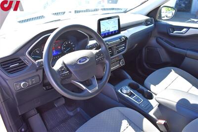 2021 Ford Escape Hybrid SE  4dr SUV One Owner! Back Up Cam! Navigation! Bluetooth w/Voice Activation! Eco, Sport, Snow & Sand Modes! Dynamic Cruise Control! All Weather Mats! - Photo 3 - Portland, OR 97266