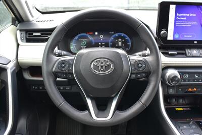 2023 Toyota RAV4 Hybrid Limited  AWD 4dr SUV! Toyota Safety Sense™ 2.5! 360° Camera System! Blind Spot Monitor! Heated & Ventilated Seats! EV/Eco/Trail Drive Modes! Pano-Sunroof! - Photo 15 - Portland, OR 97266