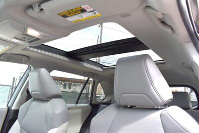 2023 Toyota RAV4 Hybrid Limited  AWD 4dr SUV! Toyota Safety Sense™ 2.5! 360° Camera System! Blind Spot Monitor! Heated & Ventilated Seats! EV/Eco/Trail Drive Modes! Pano-Sunroof! - Photo 12 - Portland, OR 97266