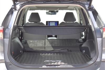 2023 Toyota RAV4 Hybrid Limited  AWD 4dr SUV! Toyota Safety Sense™ 2.5! 360° Camera System! Blind Spot Monitor! Heated & Ventilated Seats! EV/Eco/Trail Drive Modes! Pano-Sunroof! - Photo 32 - Portland, OR 97266