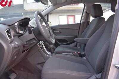 2018 Chevrolet Trax LS  4dr Crossover**BY APPOINTMENT ONLY**Rear View Camera! Apple CarPlay & Android Auto! Digital Driver Info Display! Digital Speedometer! Cruise Control! - Photo 10 - Portland, OR 97266