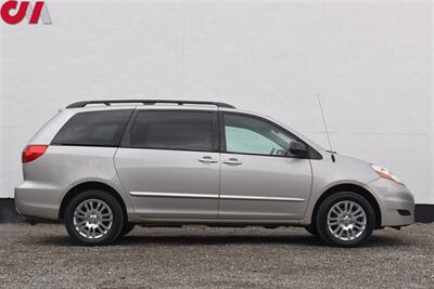 2008 Toyota Sienna LE 7-Passenger  AWD 4dr Mini-Van! Traction Control! Front & Side Curtain Airbags! Dual Sliding Doors! Tri-Zone Climate Control! Spacious 3rd Row! Flexible Cargo Space! - Photo 6 - Portland, OR 97266