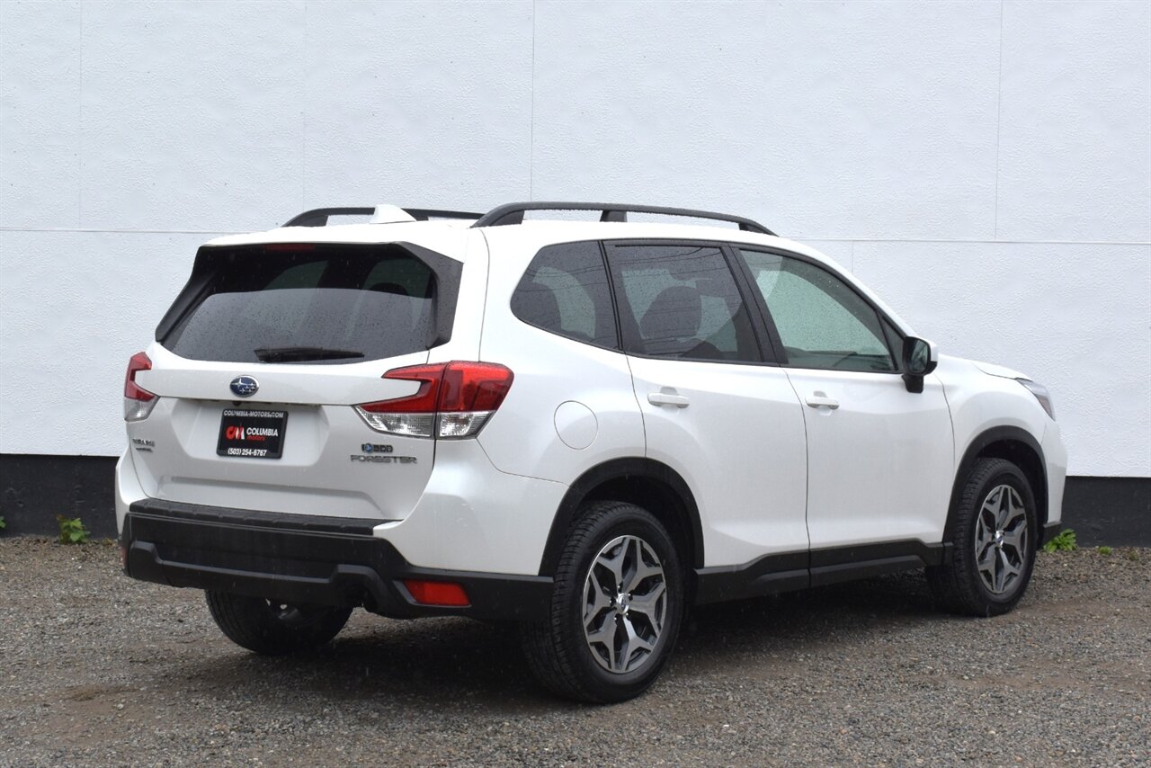 2020 Subaru Forester Premium AWD 4dr Crossover! X-Mode! SI-Drive! EyeSight Assist Tech! Lane Assist! Back Up Camera! Blind Spot Monitor! Apple CarPlay! Android Auto! Heated Seats! Pano-Sunroof! Roof Rails! - Photo 5 - Portland, OR 97266