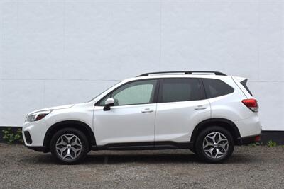 2020 Subaru Forester Premium AWD 4dr Crossover! X-Mode! SI-Drive! EyeSight Assist Tech! Lane Assist! Back Up Camera! Blind Spot Monitor! Apple CarPlay! Android Auto! Heated Seats! Pano-Sunroof! Roof Rails! - Photo 9 - Portland, OR 97266