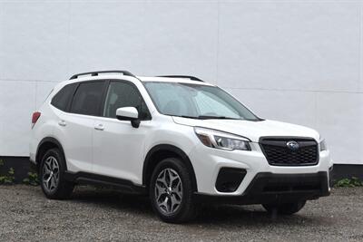 2020 Subaru Forester Premium  AWD 4dr Crossover! X-Mode! SI-Drive! EyeSight Assist Tech! Lane Assist! Back Up Camera! Blind Spot Monitor! Apple CarPlay! Android Auto! Heated Seats! Pano-Sunroof! Roof Rails! Wagon