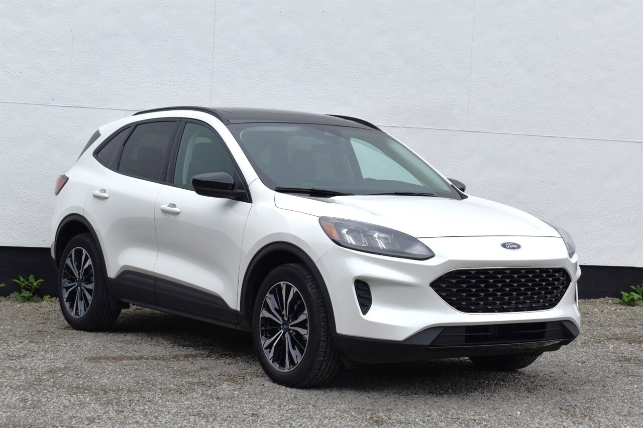 2022 Ford Escape SE  AWD 4dr SUV**BY APPOINTMENT ONLY**Ford Co-Pilot360! Back Up Camera! Blind Spot Monitor! Heated Seats/Heated Steering Wheel!  Bluetooth! Selectable Drive Modes (Normal, Eco, Sport, Slippery)! Sunroof! - Photo 1 - Portland, OR 97266