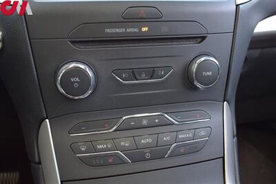 2017 Ford Edge SEL 4dr Crossover**BY APPOINTMENT ONLY** Back Up Camera! Navigation! Apple CarPlay! Android Auto! Heated Leather Seats! Pano-Sunroof! Door Keypad! Tow Hitch! - Photo 17 - Portland, OR 97266