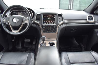 2017 Jeep Grand Cherokee Limited  4x4 4dr SUV! Back UP Camera! Cruise Control! Navigation! Heated & Ventilated Seats! Heated Steering Wheel! Sunroof! Bluetooth Connectivity! - Photo 13 - Portland, OR 97266