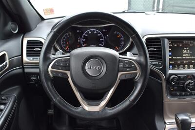 2017 Jeep Grand Cherokee Limited  4x4 4dr SUV! Back UP Camera! Cruise Control! Navigation! Heated & Ventilated Seats! Heated Steering Wheel! Sunroof! Bluetooth Connectivity! - Photo 14 - Portland, OR 97266