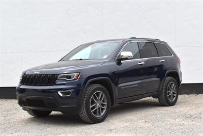 2017 Jeep Grand Cherokee Limited  4x4 4dr SUV! Back UP Camera! Cruise Control! Navigation! Heated & Ventilated Seats! Heated Steering Wheel! Sunroof! Bluetooth Connectivity! - Photo 8 - Portland, OR 97266