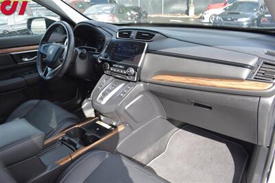 2020 Honda CR-V Hybrid Touring  AWD 4dr SUV**BY APPOINTMENT ONLY**Back-Up Camera! Park Assist! Bluetooth! GPS Nav! Heated Leather Seats! QI Wireless Charger! Power Liftgate! - Photo 11 - Portland, OR 97266