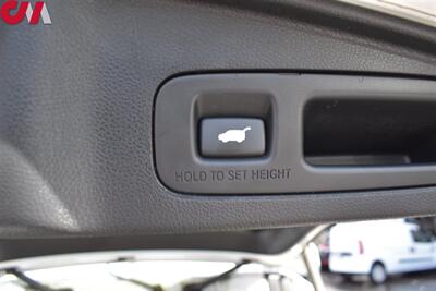 2020 Honda CR-V Hybrid Touring  AWD 4dr SUV**BY APPOINTMENT ONLY**Back-Up Camera! Park Assist! Bluetooth! GPS Nav! Heated Leather Seats! QI Wireless Charger! Power Liftgate! - Photo 26 - Portland, OR 97266