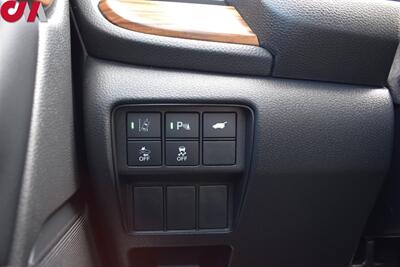 2020 Honda CR-V Hybrid Touring  AWD 4dr SUV**BY APPOINTMENT ONLY**Back-Up Camera! Park Assist! Bluetooth! GPS Nav! Heated Leather Seats! QI Wireless Charger! Power Liftgate! - Photo 13 - Portland, OR 97266