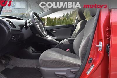 2012 Toyota Prius Three 4dr Hatchback 44 City MPG! 40 Hwy MPG! Back Up Camera! Bluetooth w/Voice Activation! EV, ECO, PWR Modes! Foglights! - Photo 10 - Portland, OR 97266