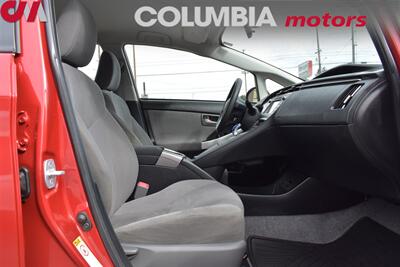 2012 Toyota Prius Three 4dr Hatchback 44 City MPG! 40 Hwy MPG! Back Up Camera! Bluetooth w/Voice Activation! EV, ECO, PWR Modes! Foglights! - Photo 27 - Portland, OR 97266