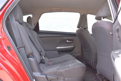 2012 Toyota Prius v Two 4dr Wagon! 44 City MPG! 40 Hwy MPG! EV/ECO/PWR Modes! Back Up Camera! Bluetooth Connectivity! - Photo 29 - Portland, OR 97266