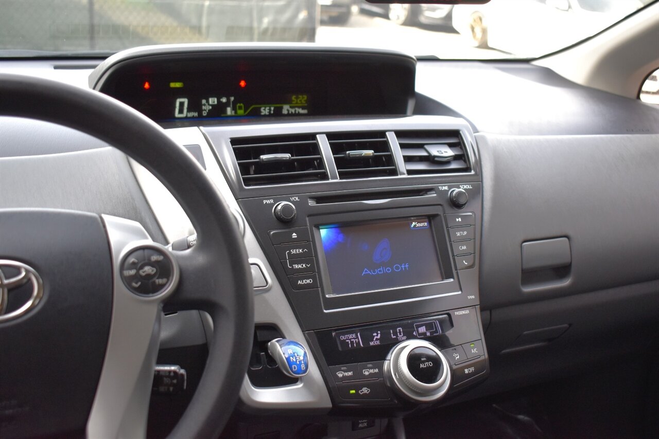 2012 Toyota Prius v Two 4dr Wagon! 44 City MPG! 40 Hwy MPG! EV/ECO/PWR Modes! Back Up Camera! Bluetooth Connectivity! - Photo 18 - Portland, OR 97266