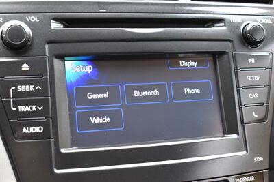 2012 Toyota Prius v Two 4dr Wagon! 44 City MPG! 40 Hwy MPG! EV/ECO/PWR Modes! Back Up Camera! Bluetooth Connectivity! - Photo 23 - Portland, OR 97266