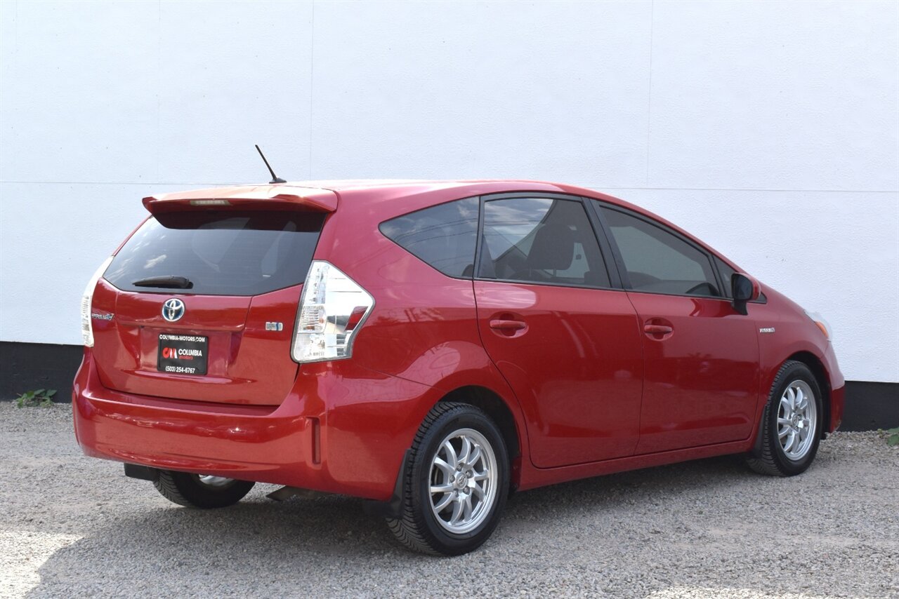 2012 Toyota Prius v Two 4dr Wagon! 44 City MPG! 40 Hwy MPG! EV/ECO/PWR Modes! Back Up Camera! Bluetooth Connectivity! - Photo 5 - Portland, OR 97266