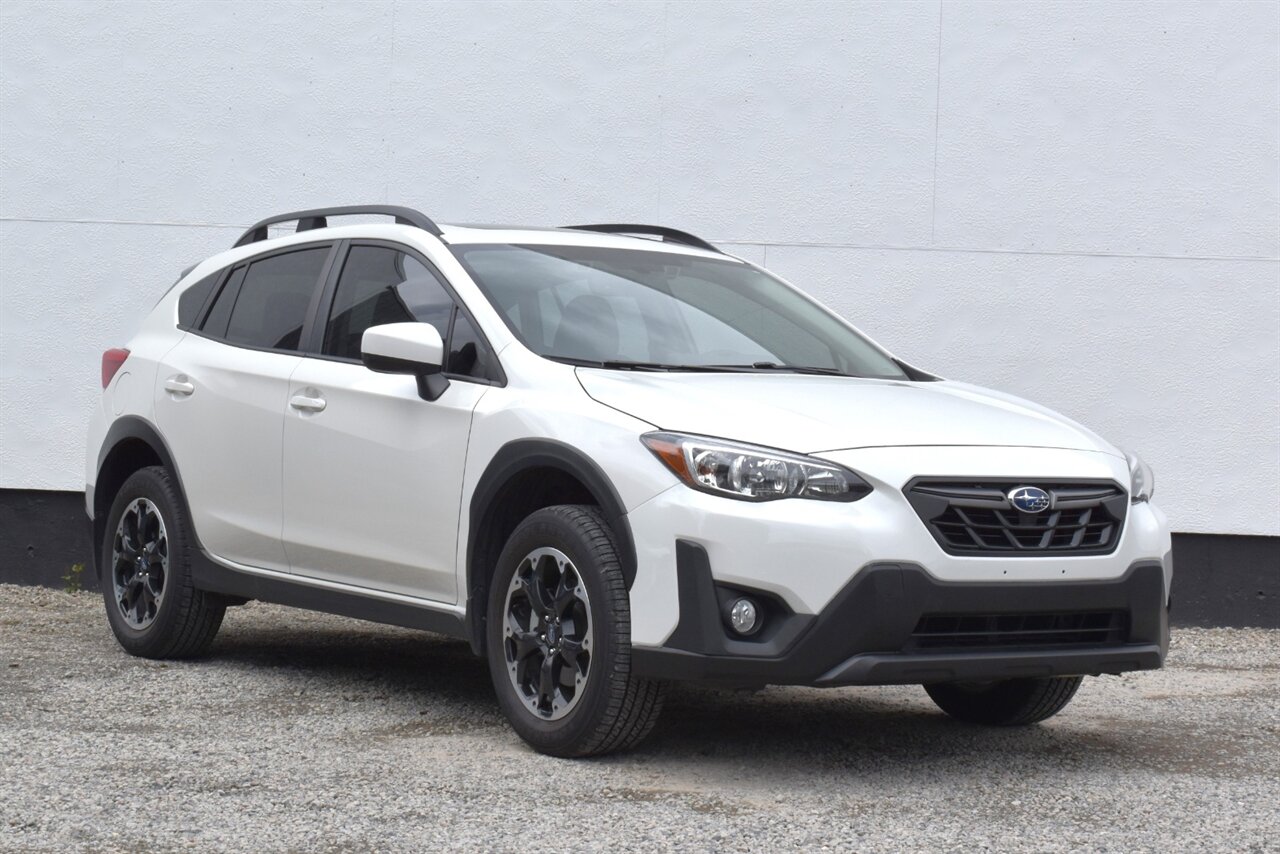 2023 Subaru Crosstrek Premium CVT's photo