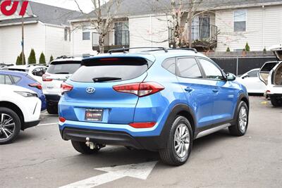 2017 Hyundai TUCSON 2.0L SE  AWD SE 4dr SUV Back-Up Cam! Traction Control! Wireless Cell Phone Hookup! Roof Crossbars! Hitch Insert F/ Towing! Eco,Sport, & Comfort Drive Modes! Active Cornering Control! - Photo 5 - Portland, OR 97266