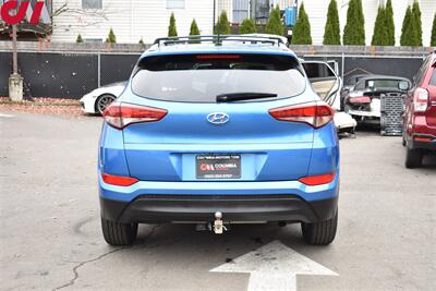 2017 Hyundai TUCSON 2.0L SE  AWD SE 4dr SUV Back-Up Cam! Traction Control! Wireless Cell Phone Hookup! Roof Crossbars! Hitch Insert F/ Towing! Eco,Sport, & Comfort Drive Modes! Active Cornering Control! - Photo 4 - Portland, OR 97266