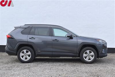 2021 Toyota RAV4 Hybrid XLE AWD 4dr SUV**BY APPOINTMENT ONLY**Back-Up Cam! Blind Spot Monitor! Adaptive Cruise Control! Bluetooth! 5 Drive Modes! Heated Seats! Sunroof! Power Liftgate! - Photo 6 - Portland, OR 97266