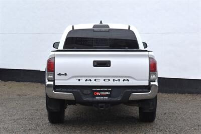 2023 Toyota Tacoma TRD Off-Road  4x4 4dr Double Cab!**APPOINTMENT ONLY** 5ft Short Bed! Toyota Safety Sense! Adaptive Cruise Control! Lane Departure Alert! Pre-Collision System w/ Pedestrian Detection! Backup Camera! Bluetooth! - Photo 4 - Portland, OR 97266