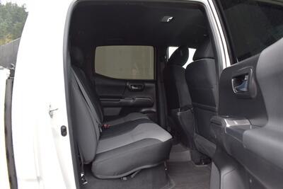 2023 Toyota Tacoma TRD Off-Road  4x4 4dr Double Cab!**APPOINTMENT ONLY** 5ft Short Bed! Toyota Safety Sense! Adaptive Cruise Control! Lane Departure Alert! Pre-Collision System w/ Pedestrian Detection! Backup Camera! Bluetooth! - Photo 26 - Portland, OR 97266