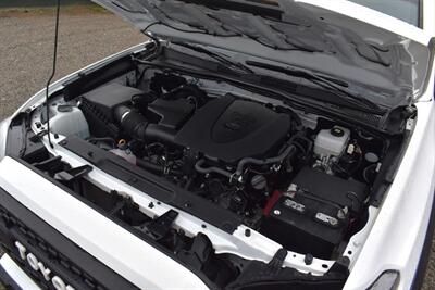 2023 Toyota Tacoma TRD Off-Road  4x4 4dr Double Cab!**APPOINTMENT ONLY** 5ft Short Bed! Toyota Safety Sense! Adaptive Cruise Control! Lane Departure Alert! Pre-Collision System w/ Pedestrian Detection! Backup Camera! Bluetooth! - Photo 29 - Portland, OR 97266