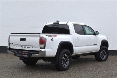 2023 Toyota Tacoma TRD Off-Road  4x4 4dr Double Cab!**APPOINTMENT ONLY** 5ft Short Bed! Toyota Safety Sense! Adaptive Cruise Control! Lane Departure Alert! Pre-Collision System w/ Pedestrian Detection! Backup Camera! Bluetooth! - Photo 5 - Portland, OR 97266