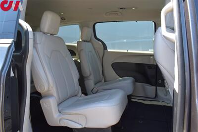 2021 Chrysler Voyager LXi  4dr Mini-Van! ParkView Back-Up Camera! Bluetooth & USB/AUX! Powered Sliding Doors! Leather Seats! Roof-Rack! - Photo 25 - Portland, OR 97266