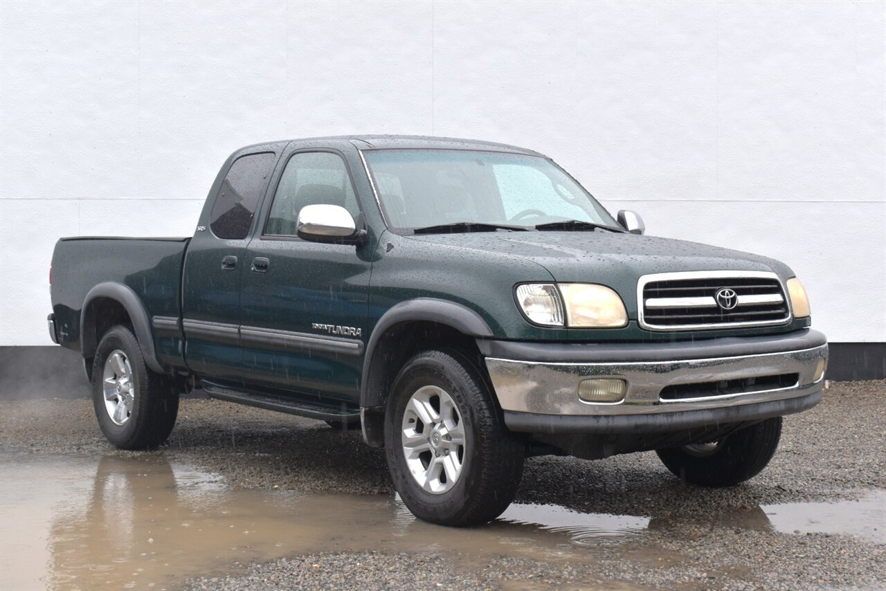 2000 Toyota Tundra SR5 Pickup 4D 6 1/2 ft  4WD Extended Cab Pickup!**APPOINTMENT ONLY**Access Cab! Durable Truck Bed! ABS Brakes! Power Windows & Locks! Air Conditioning! CD Stereo! - Photo 1 - Portland, OR 97266