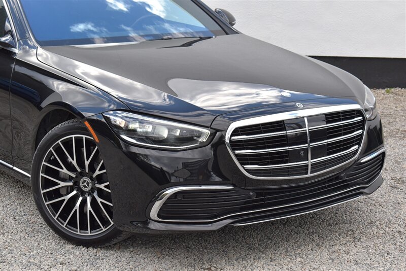 2024 Mercedes-Benz Sedan 4D S500 AWD 3.0L I6 Turbo Hybrid  AWD! AIRMATIC Air Suspension! Adaptive Cruise Control (DISTRONIC)! Lane Assist! Blind Spot Monitoring! 360° Camera! Heated and Ventilated Seats!