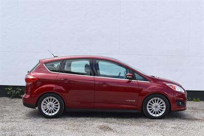 2013 Ford C-MAX Hybrid SEL 4dr Wagon! Hybrid! Up to 40+ MPG! Heated Leather Seats! Bluetooth! SYNC Voice Controls! Push-Button Start! Dual-Zone Climate Control! Power Driver Seat! Sunroof! - Photo 6 - Portland, OR 97266