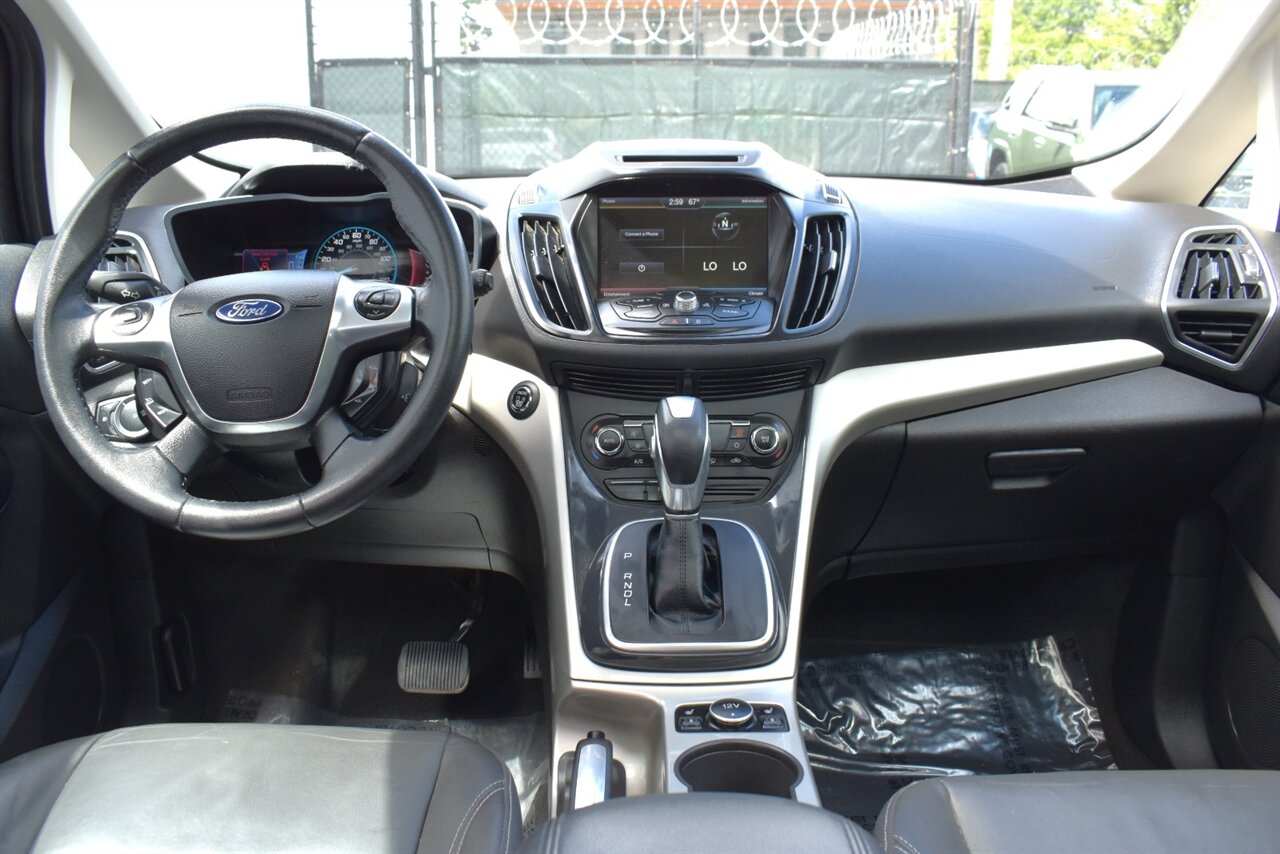 2013 Ford C-MAX Hybrid SEL 4dr Wagon! Hybrid! Up to 40+ MPG! Heated Leather Seats! Bluetooth! SYNC Voice Controls! Push-Button Start! Dual-Zone Climate Control! Power Driver Seat! Sunroof! - Photo 14 - Portland, OR 97266