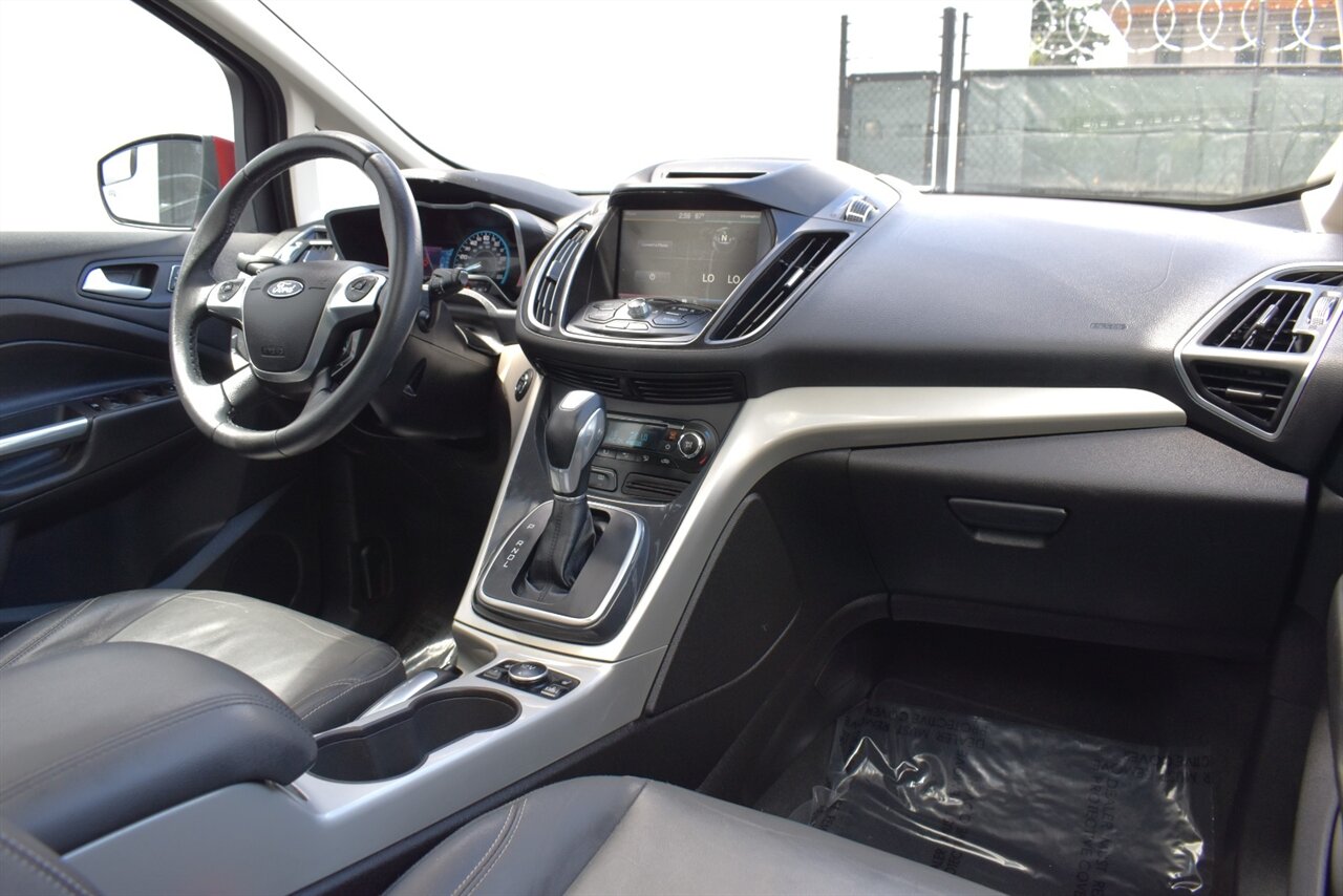2013 Ford C-MAX Hybrid SEL 4dr Wagon! Hybrid! Up to 40+ MPG! Heated Leather Seats! Bluetooth! SYNC Voice Controls! Push-Button Start! Dual-Zone Climate Control! Power Driver Seat! Sunroof! - Photo 13 - Portland, OR 97266