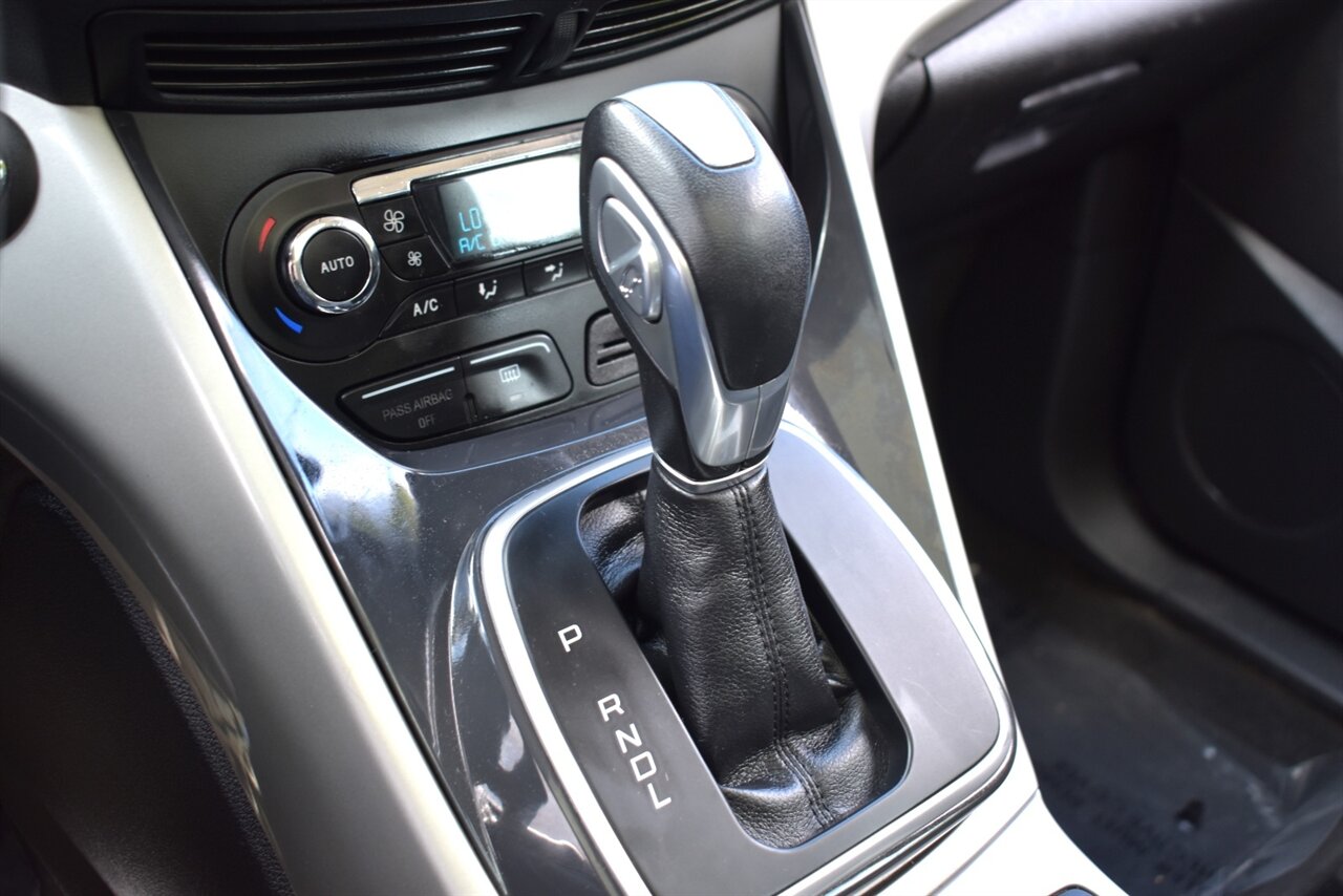 2013 Ford C-MAX Hybrid SEL 4dr Wagon! Hybrid! Up to 40+ MPG! Heated Leather Seats! Bluetooth! SYNC Voice Controls! Push-Button Start! Dual-Zone Climate Control! Power Driver Seat! Sunroof! - Photo 26 - Portland, OR 97266