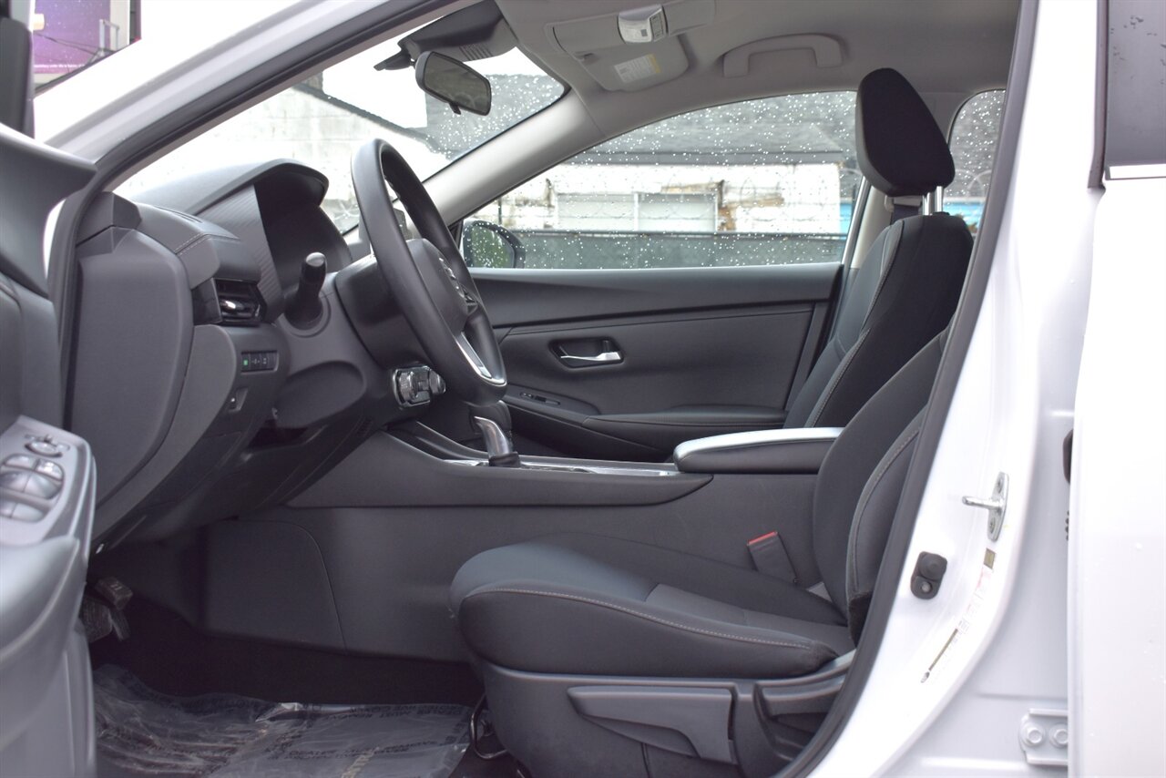 2023 Nissan Sentra SV 4dr Sedan! 29 CIty MPG! 39 Hwy MPG! Back Up Camera! Lane Assist! Blind Spot Monitor! Apple CarPlay! Android Auto! Adaptive Cruise Control! - Photo 10 - Portland, OR 97266