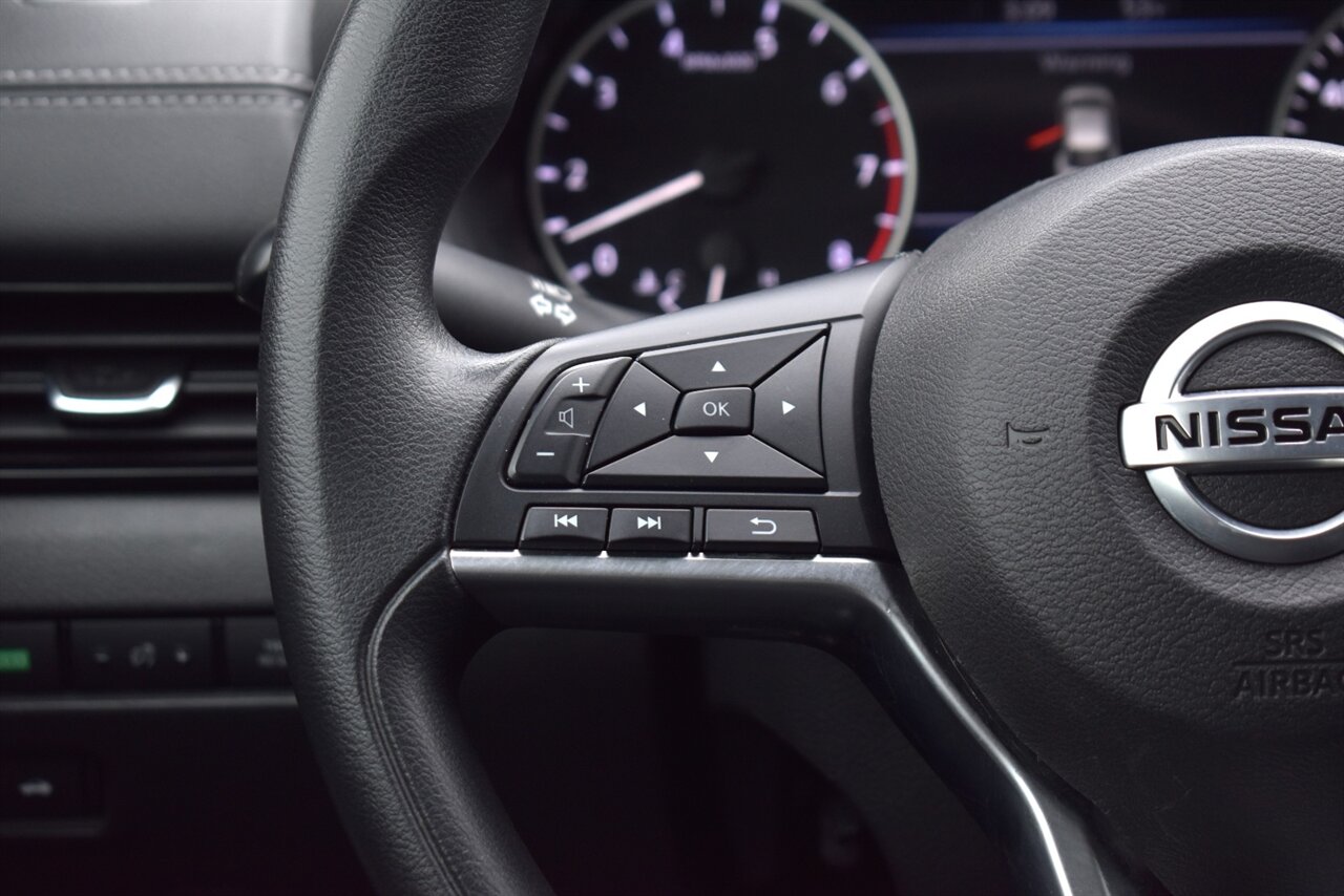 2023 Nissan Sentra SV 4dr Sedan! 29 CIty MPG! 39 Hwy MPG! Back Up Camera! Lane Assist! Blind Spot Monitor! Apple CarPlay! Android Auto! Adaptive Cruise Control! - Photo 14 - Portland, OR 97266