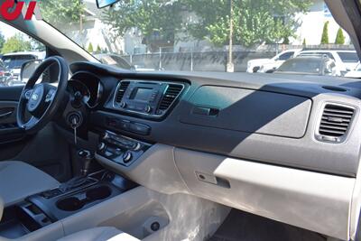2016 Kia Sedona LX  4dr Mini-Van! ECO Mode! Rear View Camera! Parking Assist! Heated Seats! Bluetooth! Power Sliding Doors! Cruise Control! - Photo 12 - Portland, OR 97266