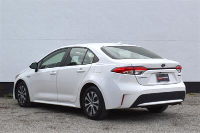 2021 Toyota Corolla Hybrid LE  4dr Sedan! 53 City MPG! 52 Hwy MPG! Toyota Safety Sense 2.0! Back Up Camera! Lane Assist! Blind Spot Monitor! Apple CarPlay & Android Auto! EV/ECo/Sport Modes! - Photo 2 - Portland, OR 97266