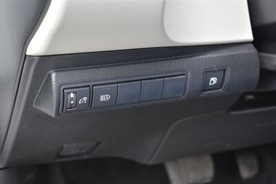 2021 Toyota Corolla Hybrid LE  4dr Sedan! 53 City MPG! 52 Hwy MPG! Toyota Safety Sense 2.0! Back Up Camera! Lane Assist! Blind Spot Monitor! Apple CarPlay & Android Auto! EV/ECo/Sport Modes! - Photo 15 - Portland, OR 97266