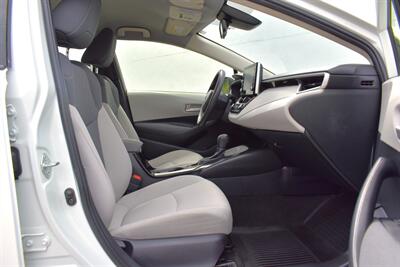 2021 Toyota Corolla Hybrid LE  4dr Sedan! 53 City MPG! 52 Hwy MPG! Toyota Safety Sense 2.0! Back Up Camera! Lane Assist! Blind Spot Monitor! Apple CarPlay & Android Auto! EV/ECo/Sport Modes! - Photo 26 - Portland, OR 97266