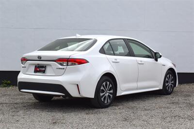 2021 Toyota Corolla Hybrid LE  4dr Sedan! 53 City MPG! 52 Hwy MPG! Toyota Safety Sense 2.0! Back Up Camera! Lane Assist! Blind Spot Monitor! Apple CarPlay & Android Auto! EV/ECo/Sport Modes! - Photo 5 - Portland, OR 97266