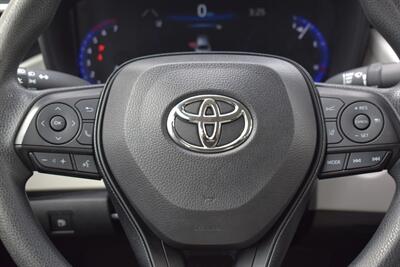2021 Toyota Corolla Hybrid LE  4dr Sedan! 53 City MPG! 52 Hwy MPG! Toyota Safety Sense 2.0! Back Up Camera! Lane Assist! Blind Spot Monitor! Apple CarPlay & Android Auto! EV/ECo/Sport Modes! - Photo 14 - Portland, OR 97266