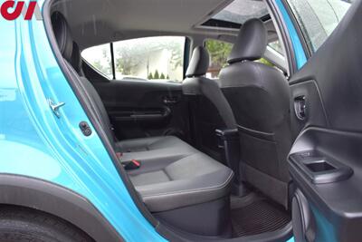 2018 Toyota Prius c Four  4dr Hatchback! 48 City MPG! 43 Hwy MPG! Back Up Cam! Navi! Lane Assist! Pre-Collision Sys! EV/ECO Modes! Heated Leather Seats! - Photo 26 - Portland, OR 97266