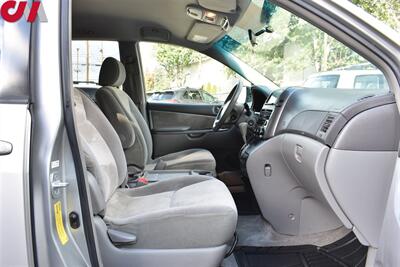 2008 Toyota Sienna CE 8-Passenger  CE 8-Passenger 4dr Mini-Van! Power Slide Doors! Back-up Cam! Bluetooth! Roof Rails & Bars! - Photo 29 - Portland, OR 97266