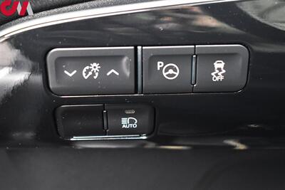 2022 Toyota Prius XLE 4dr Hatchback 51 City MPG! 47 Hwy MPG! Heated Leather Seats! Qi (wireless phone) Charging Station! EV, ECO, & POWER Modes! Back Up Camera! Bluetooth w/Voice Activation - Photo 15 - Portland, OR 97266
